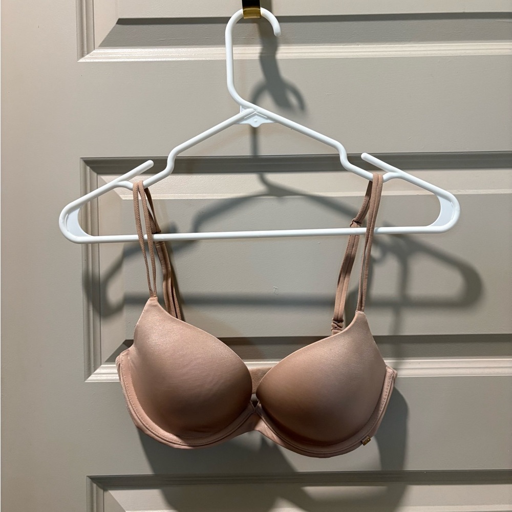 Victoria’s Secret Nude Bra